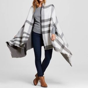 Merona • Knit Wrap
